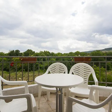 Coral Гостевой дом 3*