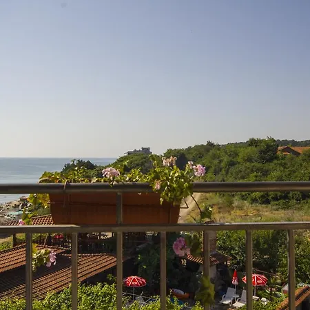 Coral Гостевой дом