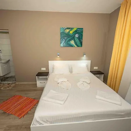 Coral ابزور
