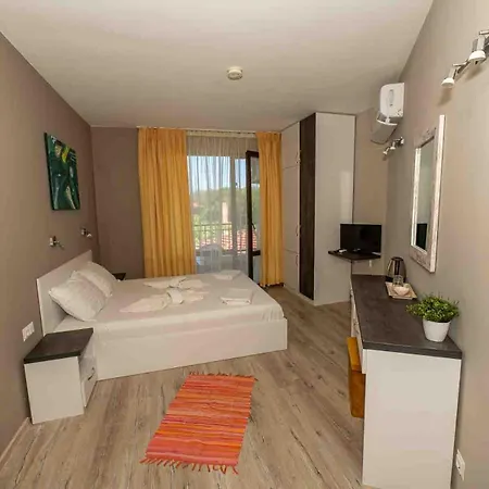 Guest house Coral Obzor