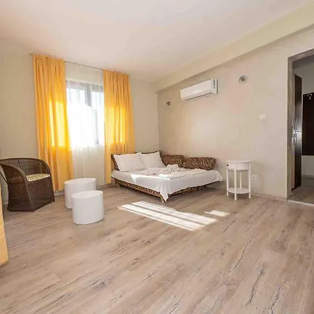 Guest house Coral Obzor
