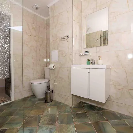 Coral Guest house 3*