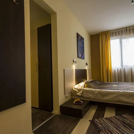 Coral 3*